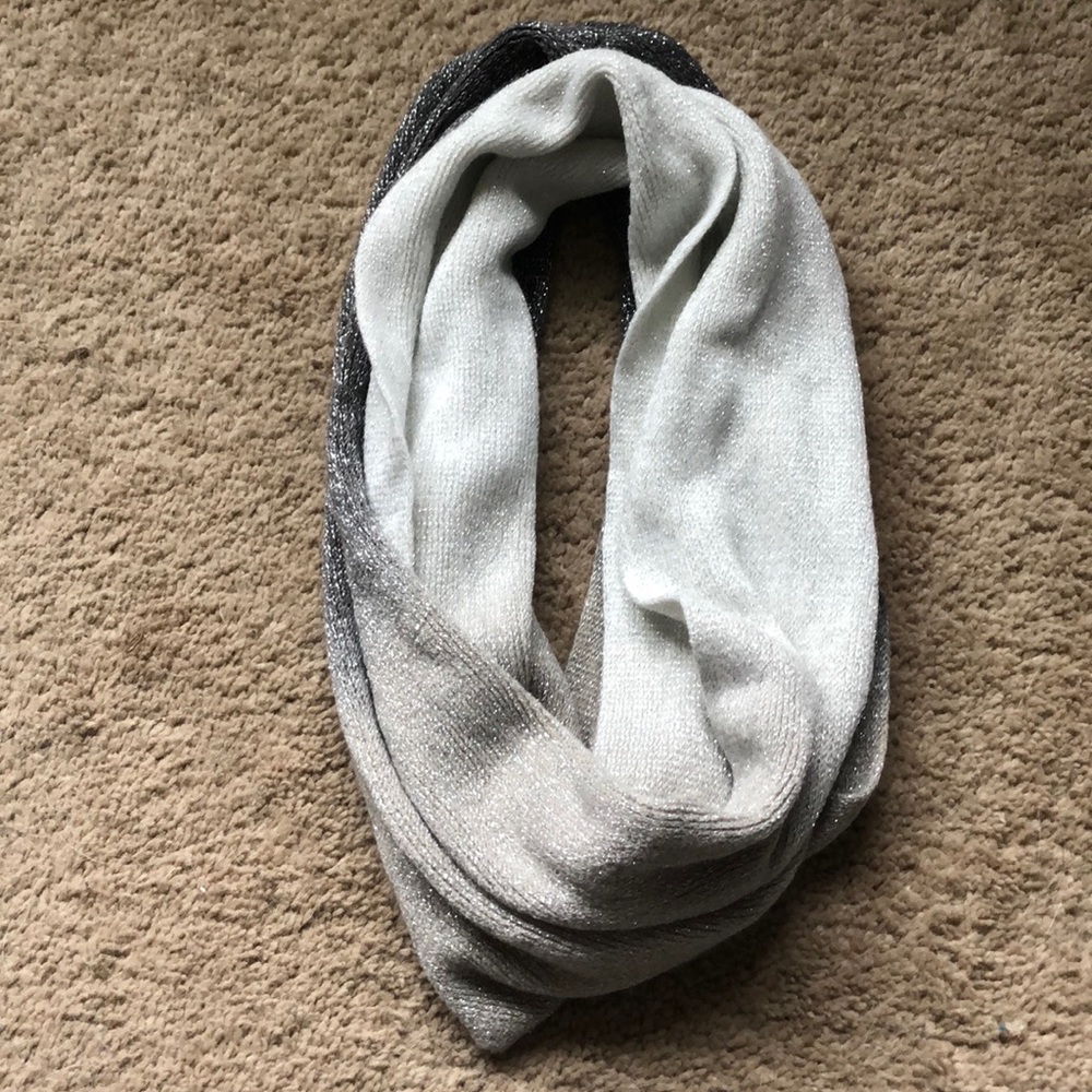 Ombré infinity scarf!